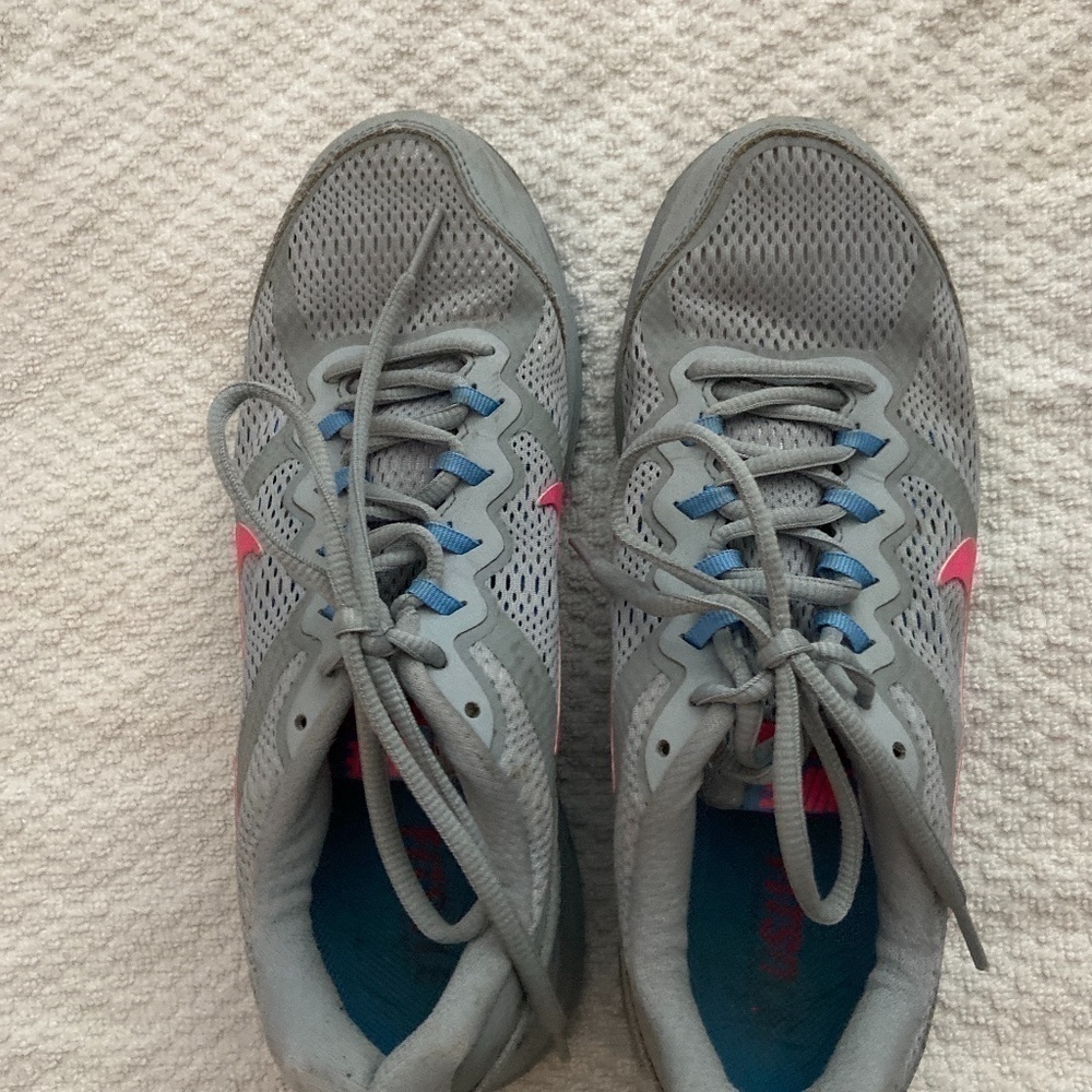 Womens Nike‎ Sneakers size 8.5